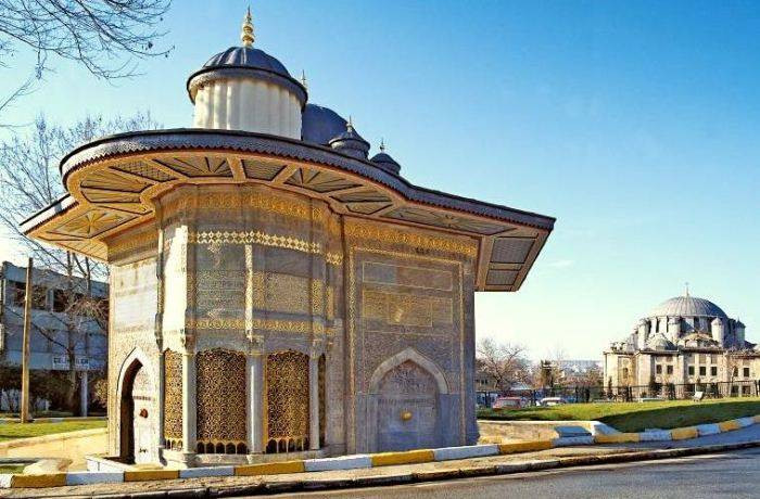 Binlerce İstanbullu her gün önünden geçiyor! İşte Saliha Sultan Çeşmesi’nin ilginç hikayesi - Resim: 5